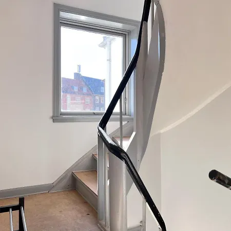 Four Bedroom In Valby, Lholmvej 5, Lejlighed *