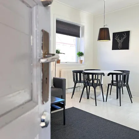Four Bedroom In Valby, Lholmvej 5, Lejlighed København